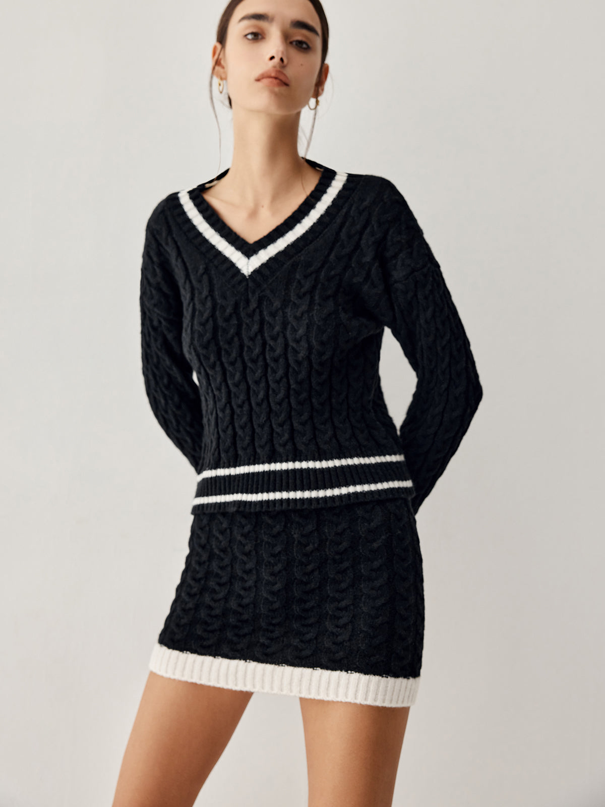 Contrast Trim Cable Knit Sweater With Matching Skirt