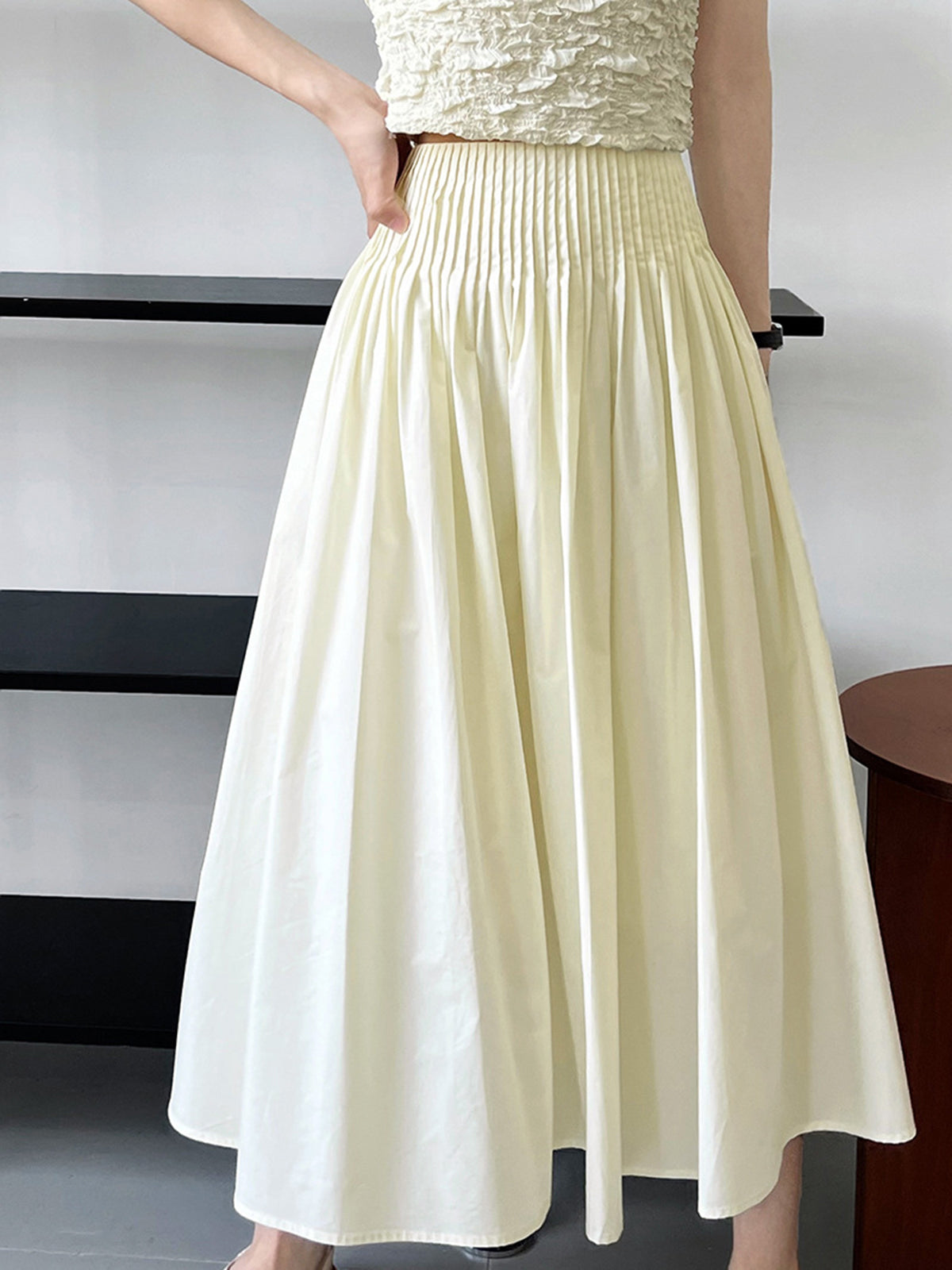 Cotton Creamy Pleated Maxi Skirt