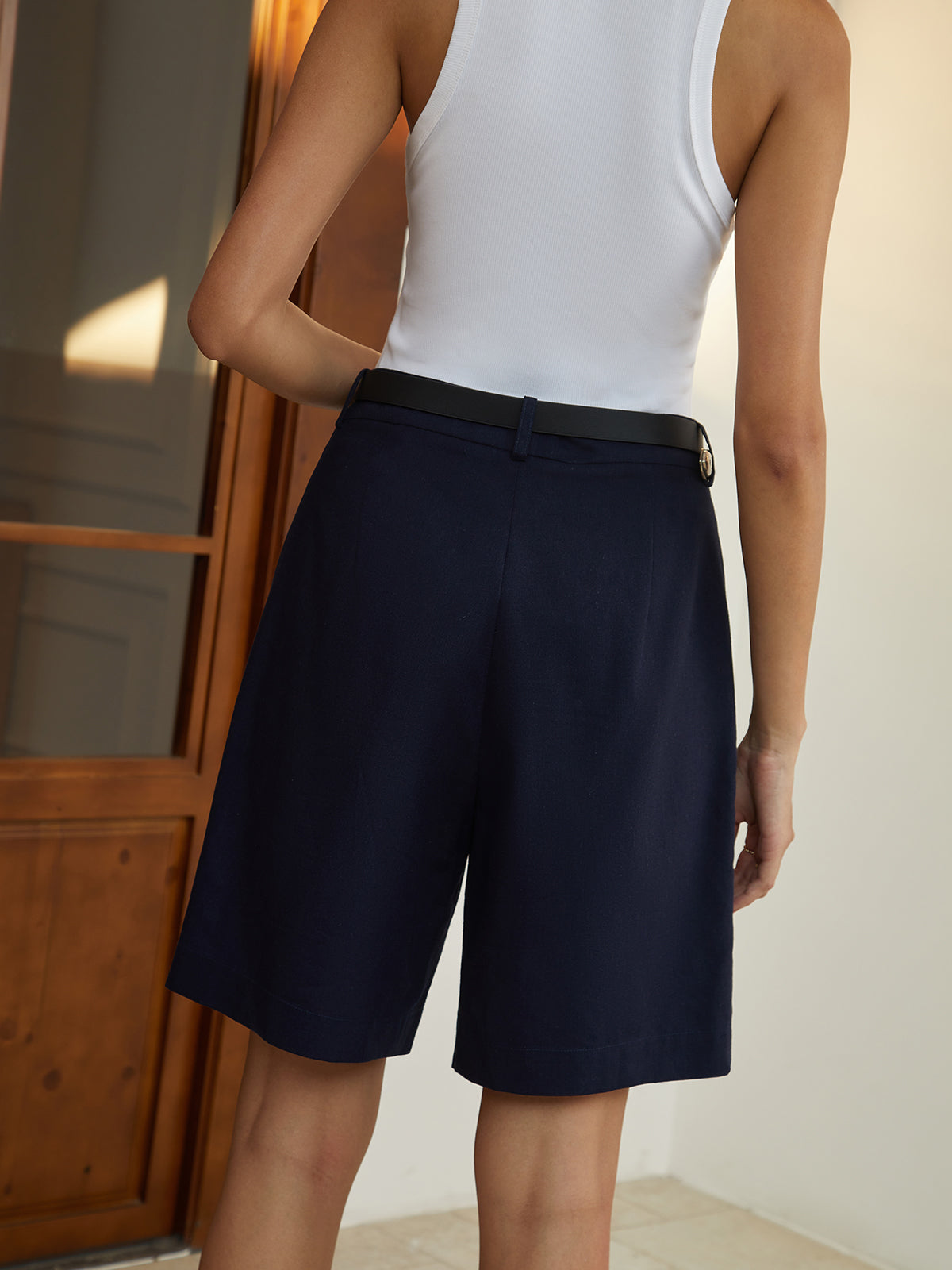 Solid Pockets Shorts Without Belt