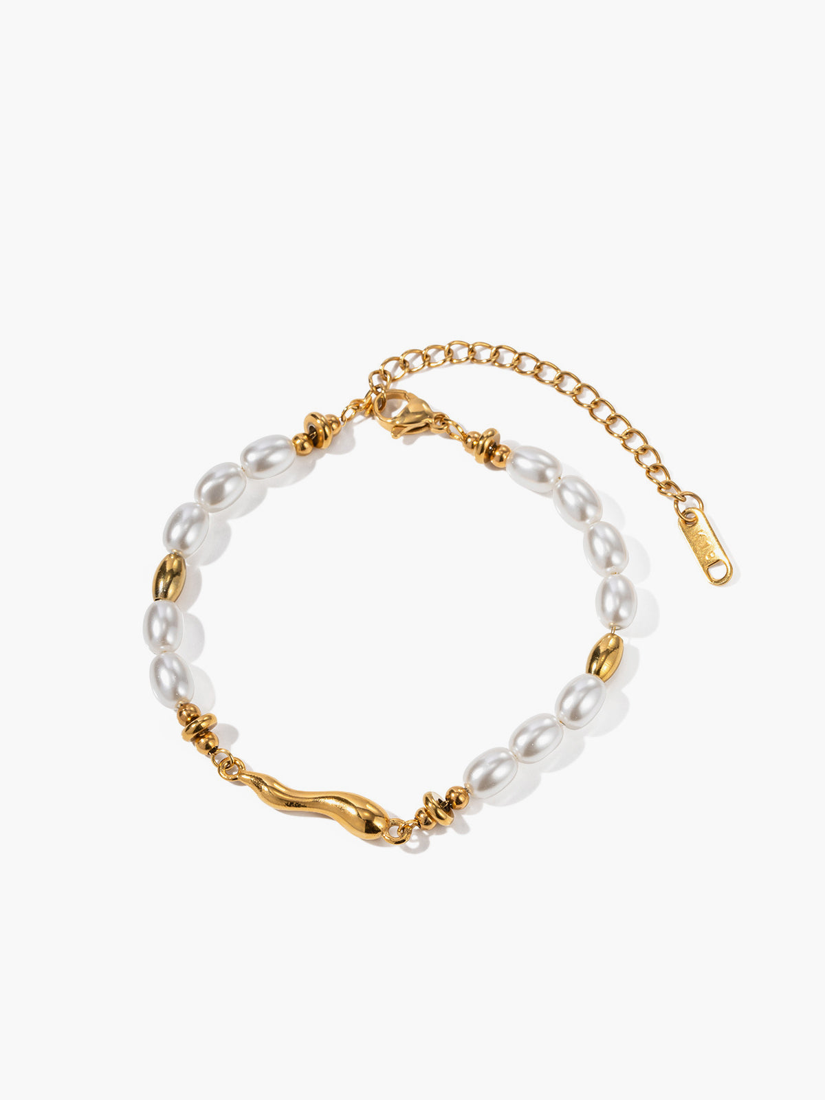 Golden Ripple Pearl Bracelet