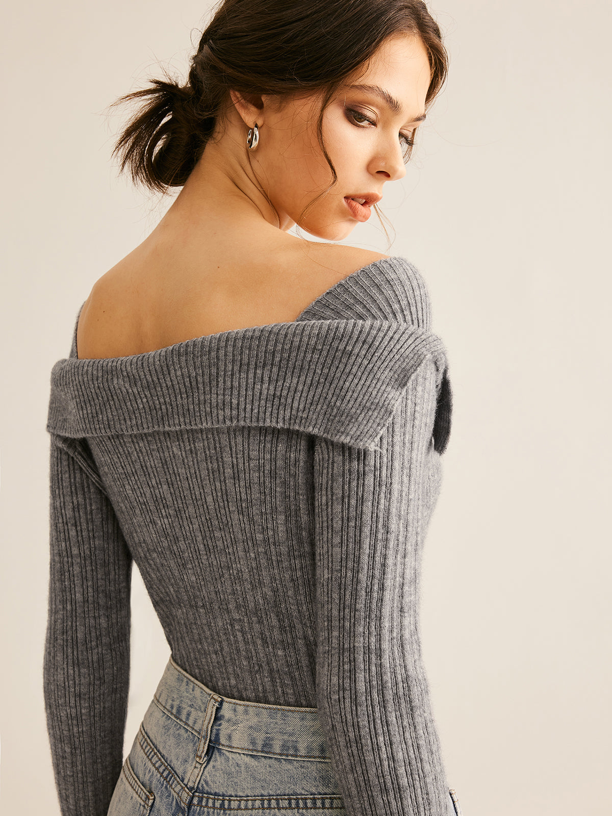 Cold Shoulder Ribbed Slim Sweater