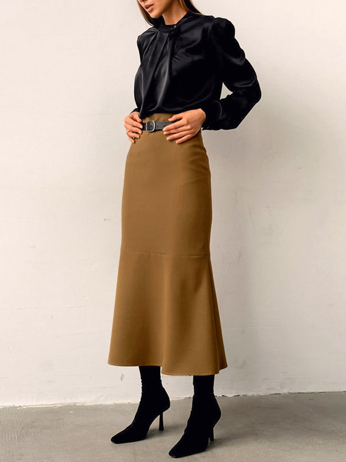 Minimalist Plain Skirt Without Belt