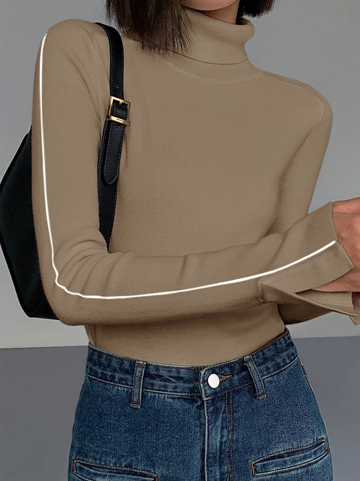 Contrast Piping Turtleneck Sweater