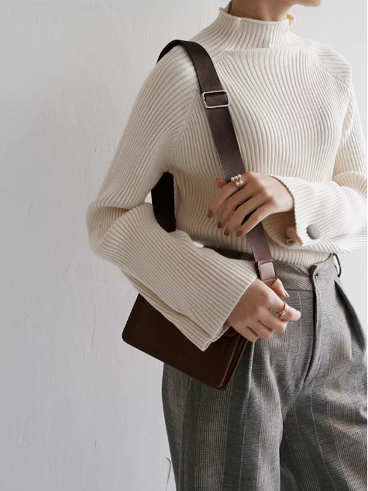 Minimalist Plain Ribbed Sweater