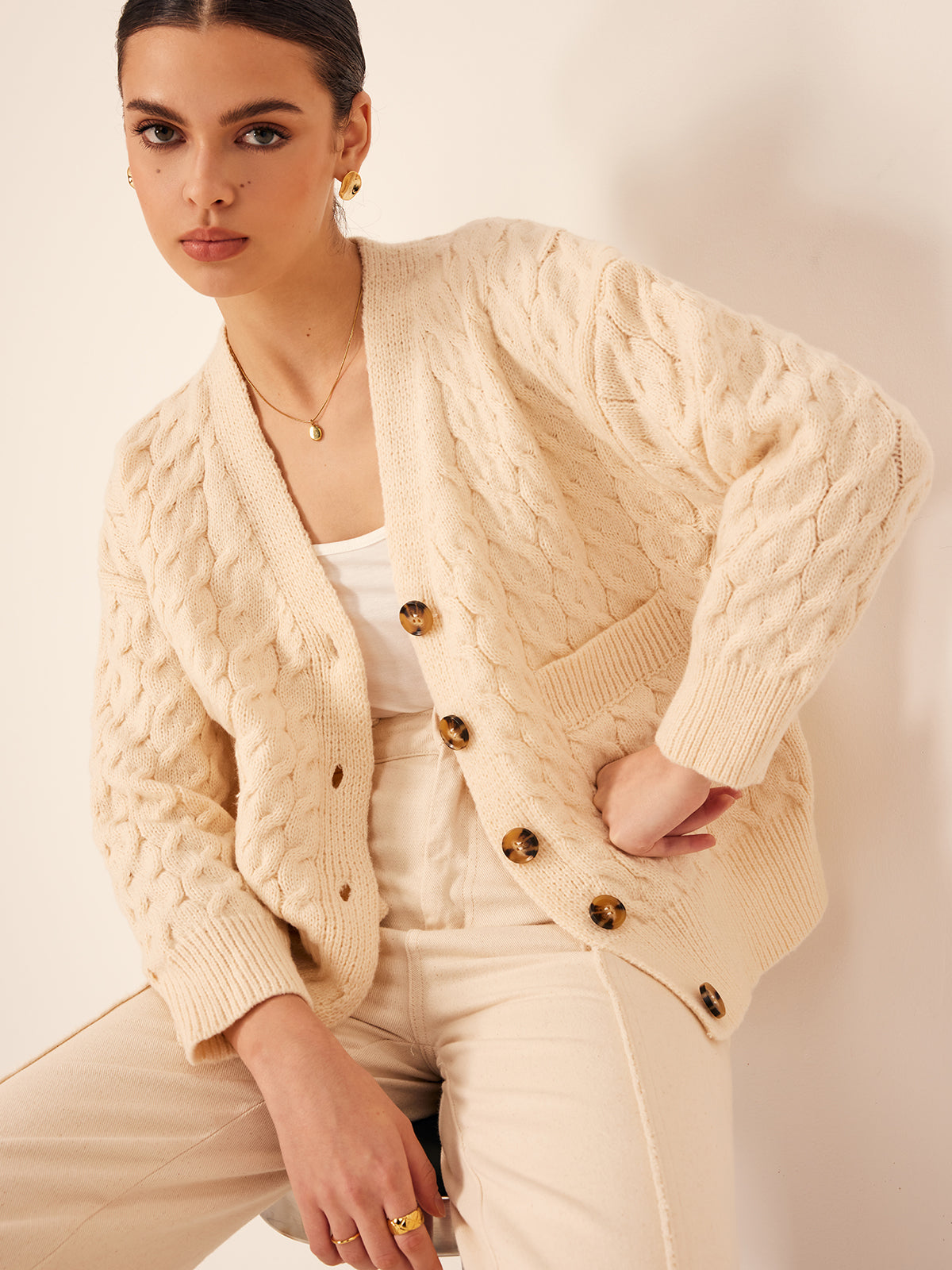 Elegant V-Neck Ribbed Cable Cardigan