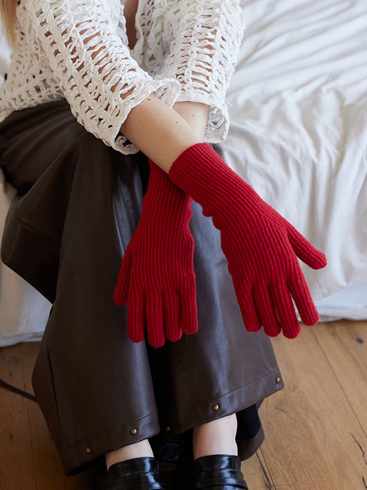 Wool-Blend Knit Soft Gloves