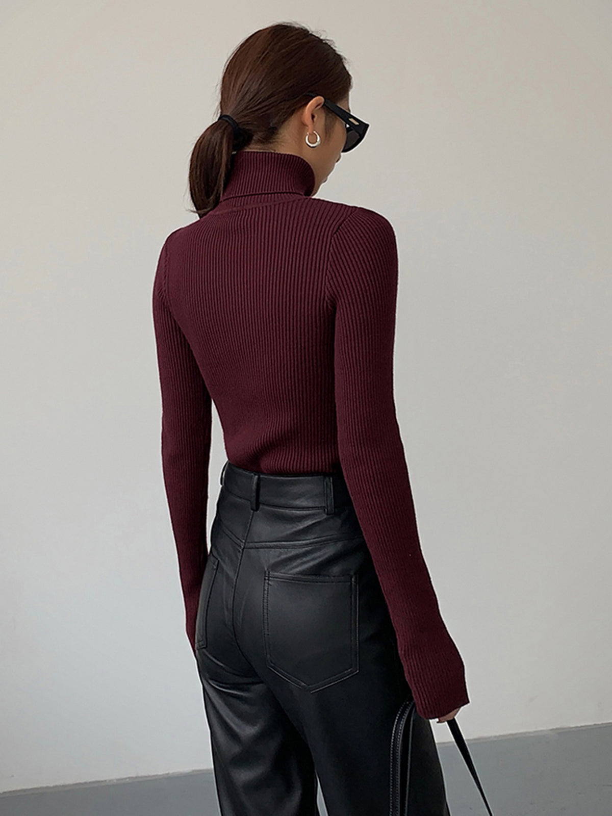 Minimalistisk Turtleneck Slim Knit Top