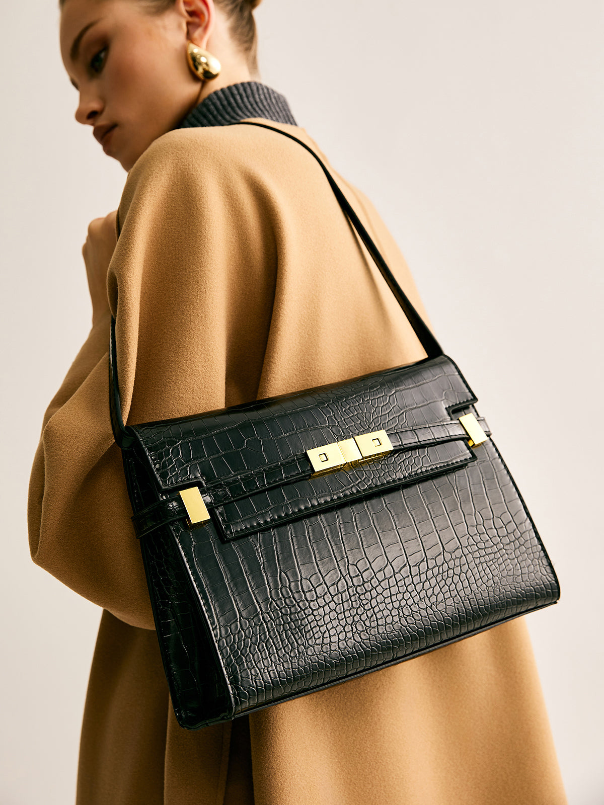 Crocodile Embossed Shoulder Tofu Bag