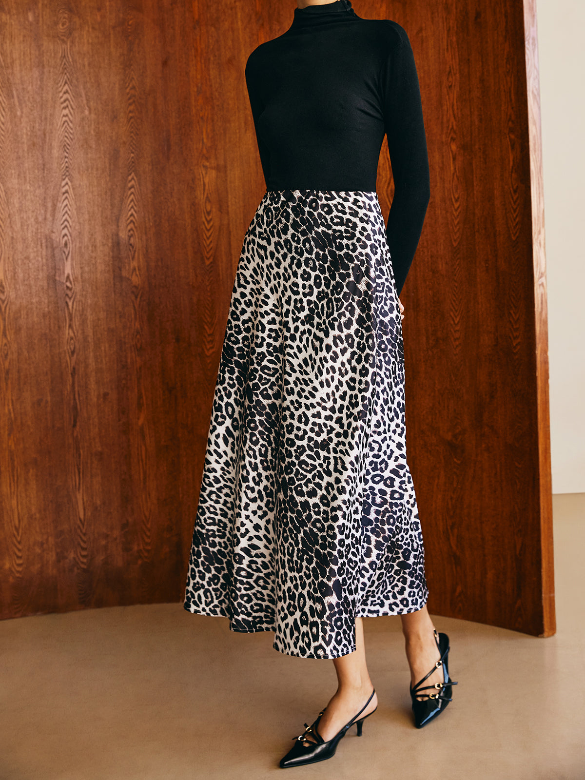 Leopard Printed Midi Skirt