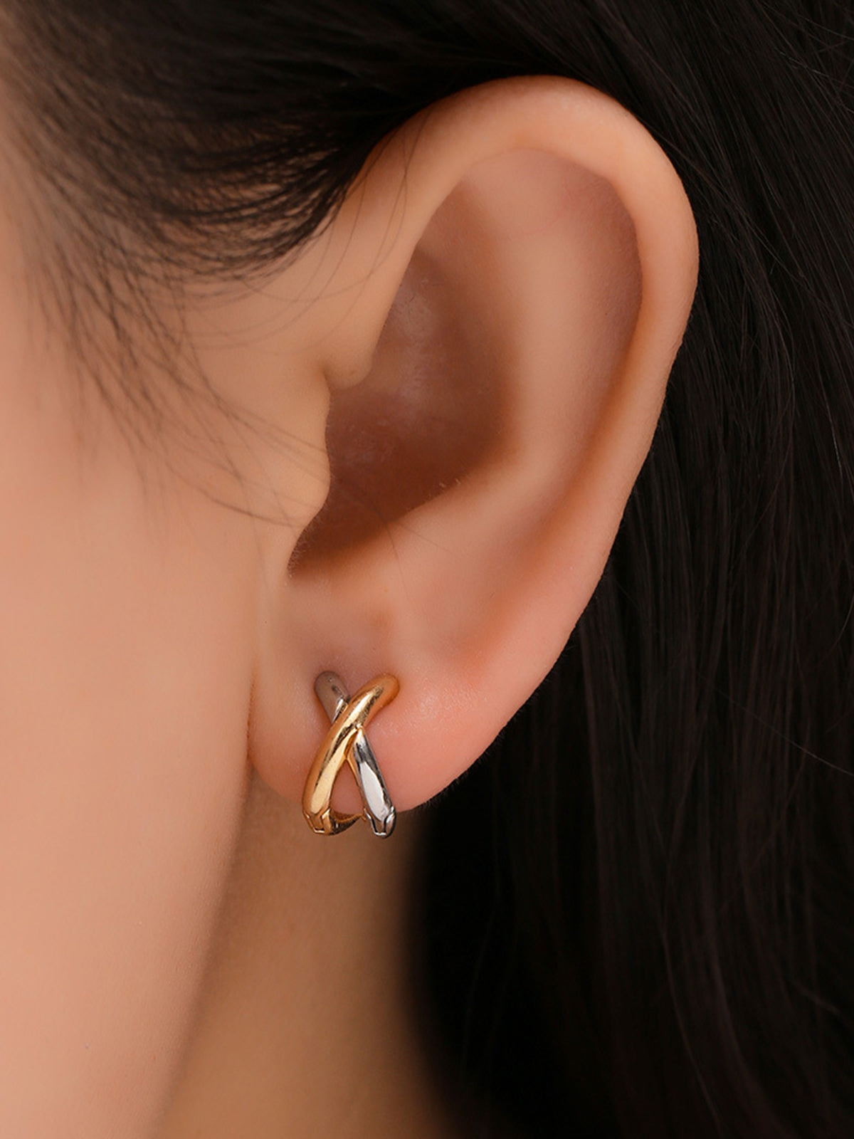 Two-Tone Criss Cross Ear Cuff