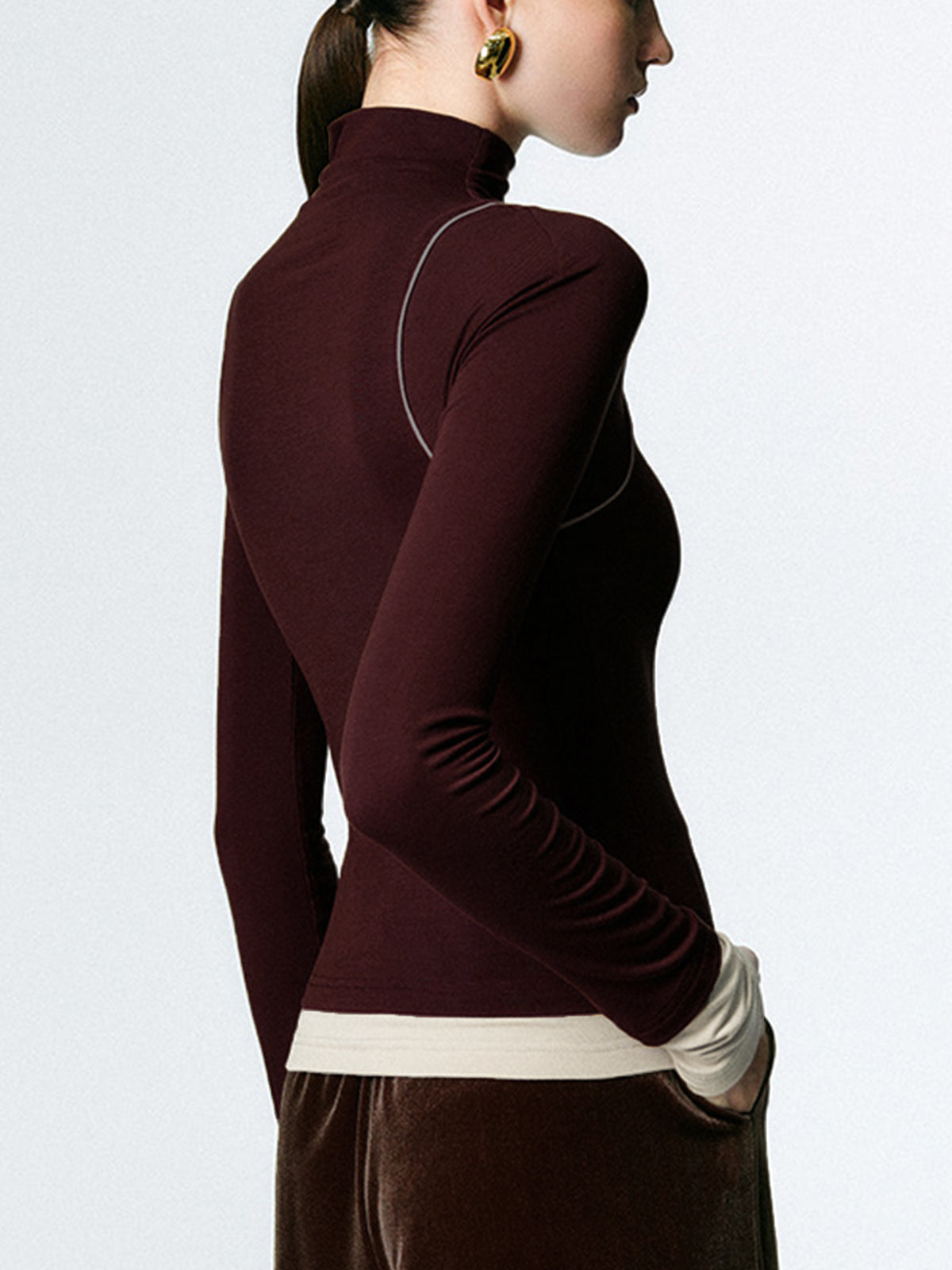 Mock Neck Contrast Binding Jersey Top