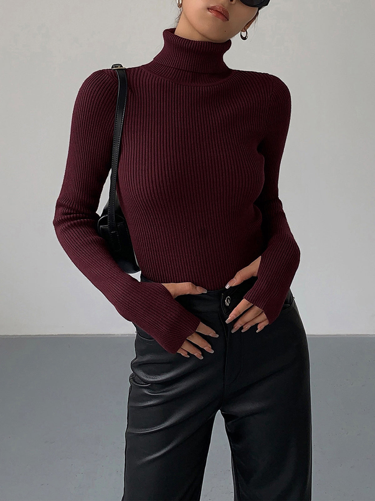 Minimalistisk Turtleneck Slim Knit Top