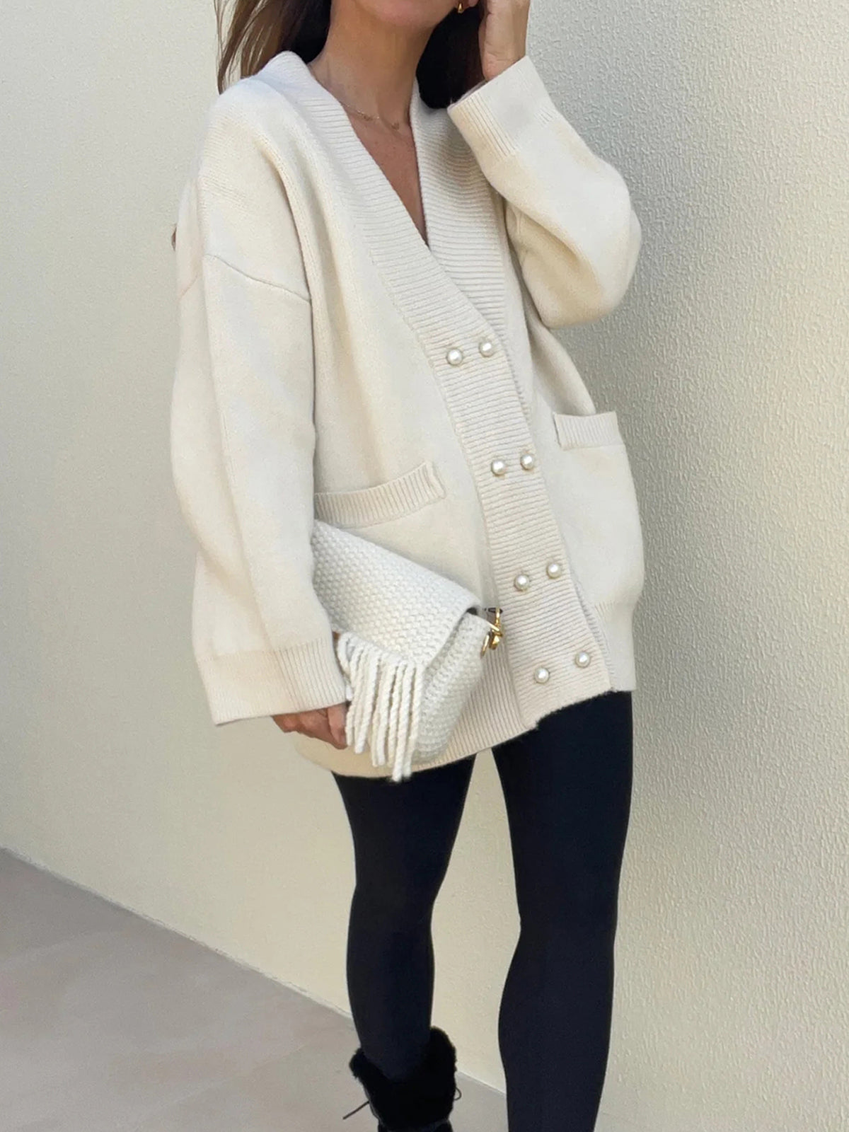 Elegant V-Neck Pockets Cardigan