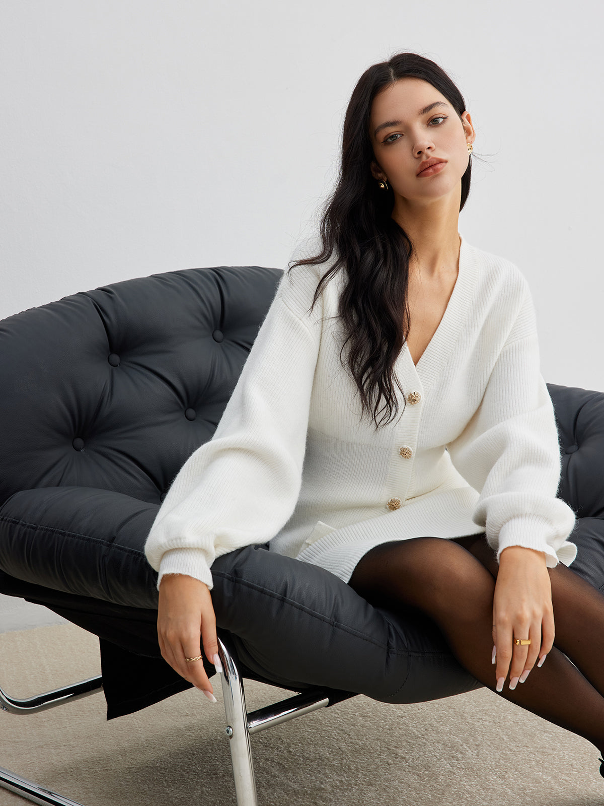 Elegant cardigan med knapp slits