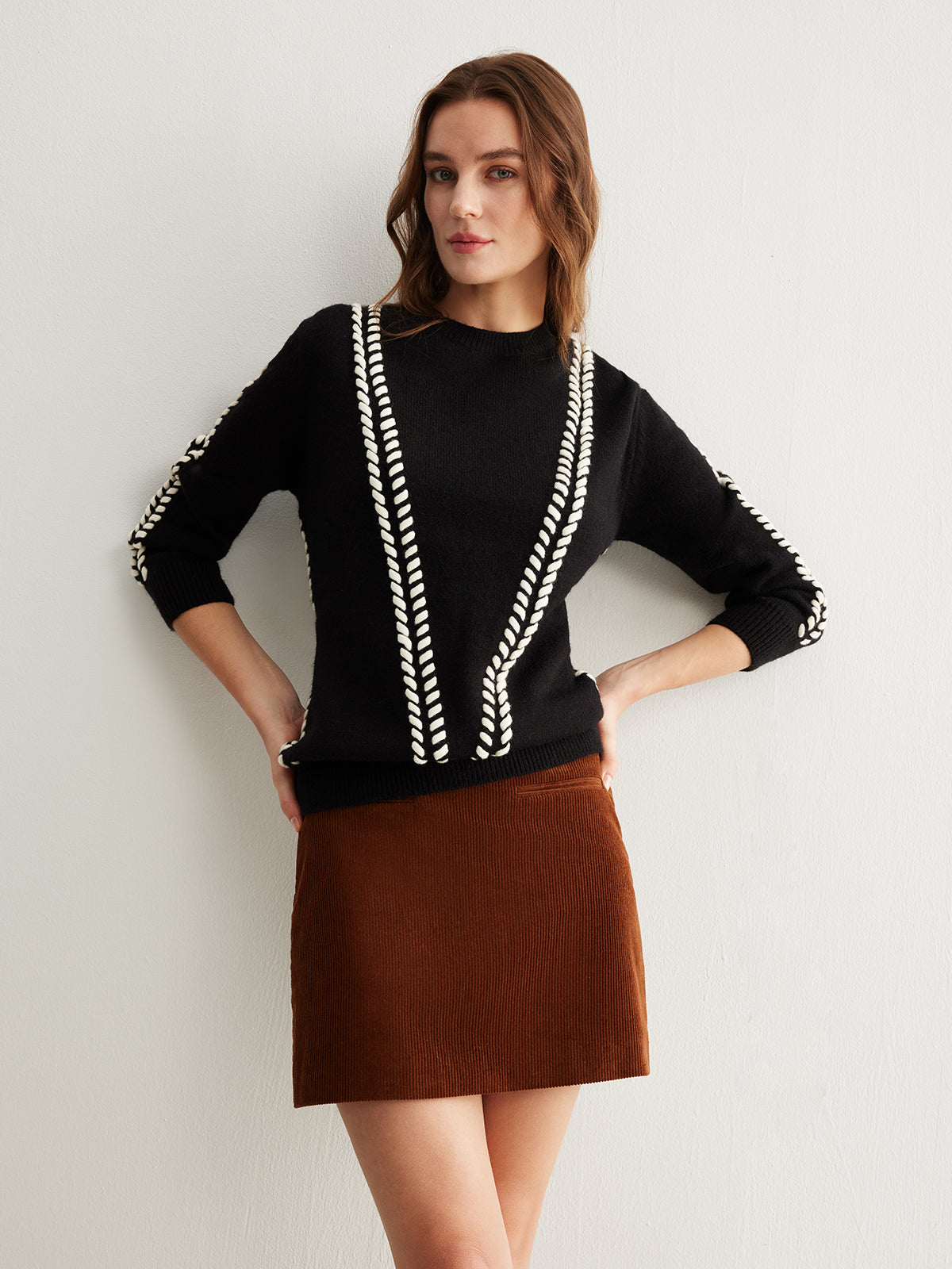 Versatile Contrast Binding Knit Top