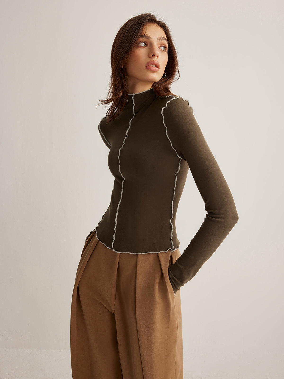 Mock Neck Wave-Piping Jersey Top