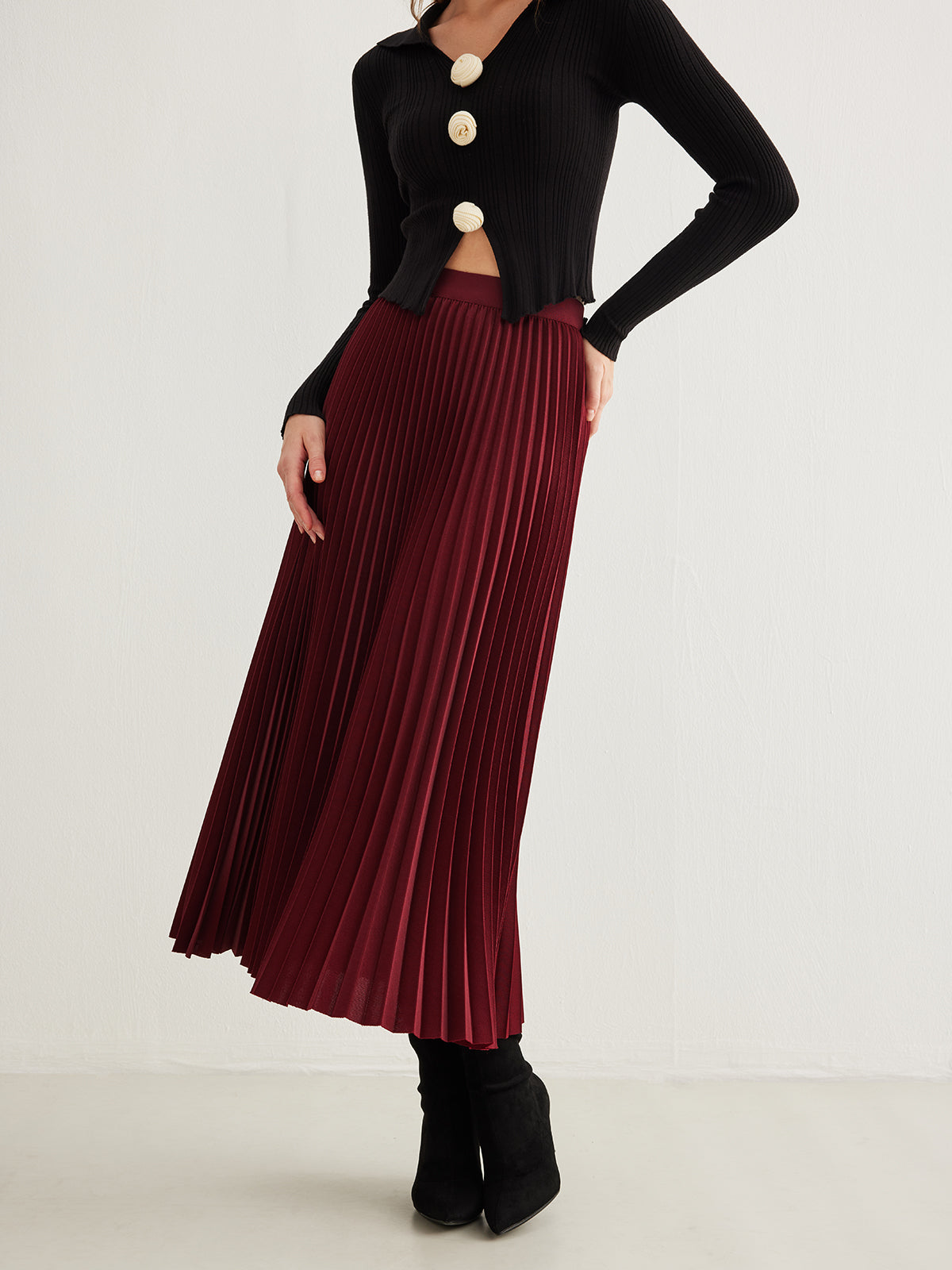 Minimalist Pleated Flowy Skirt