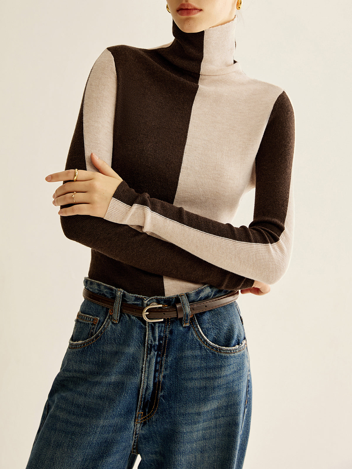 Wool-Blend Turtleneck Color Block Knit Top