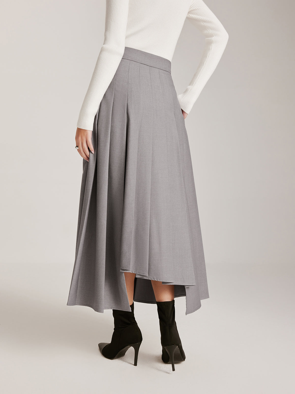 Asymmetrical Pleated Pockets Skirt