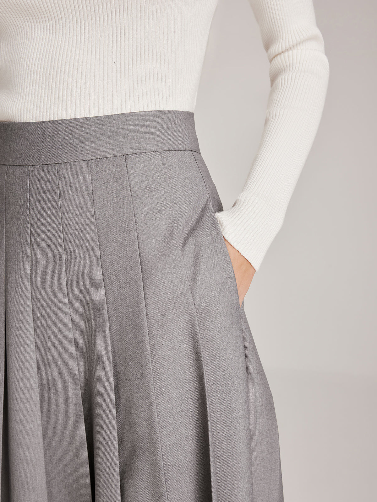 Asymmetrical Pleated Pockets Skirt