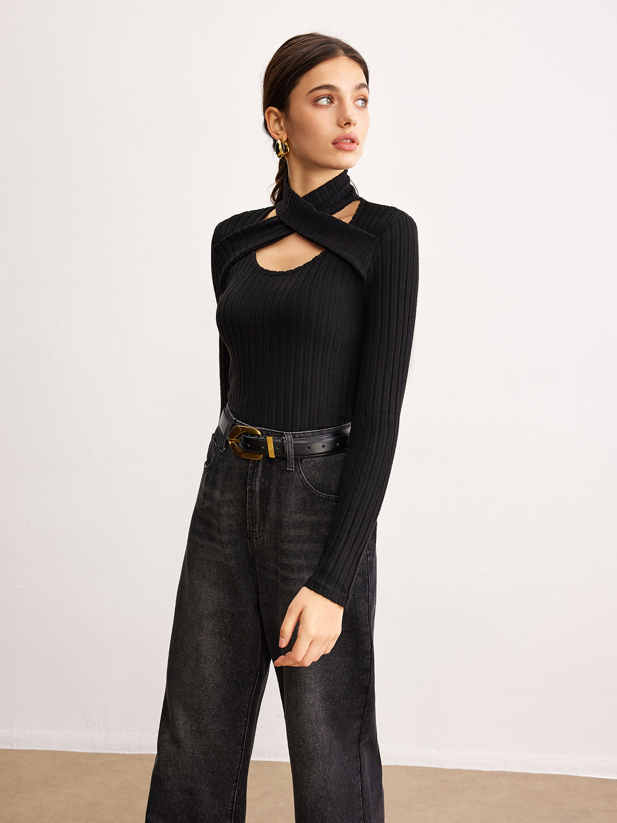 Criss Cross Neck Ribbed Top