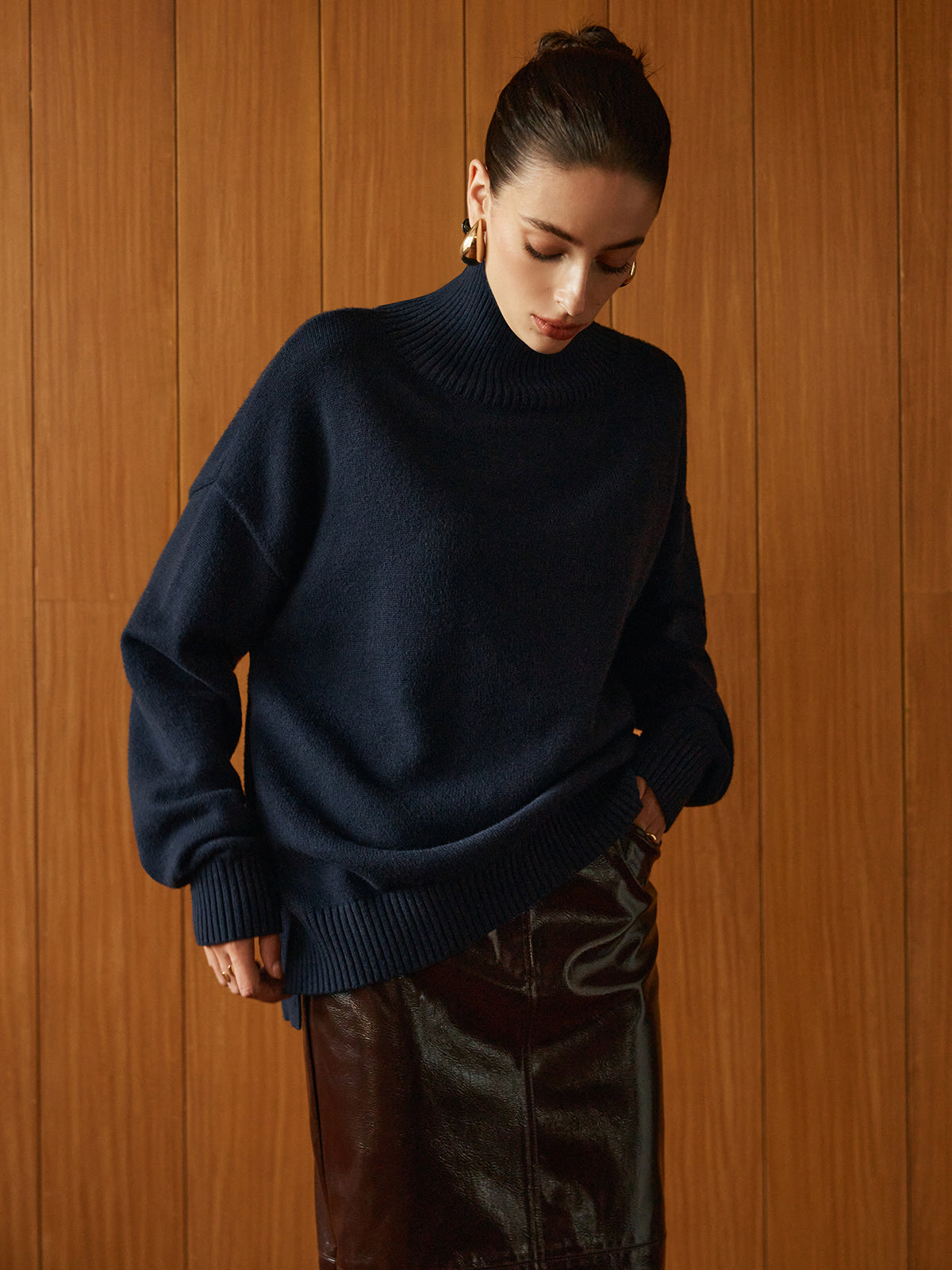 Versatile Plain Turtleneck Sweater