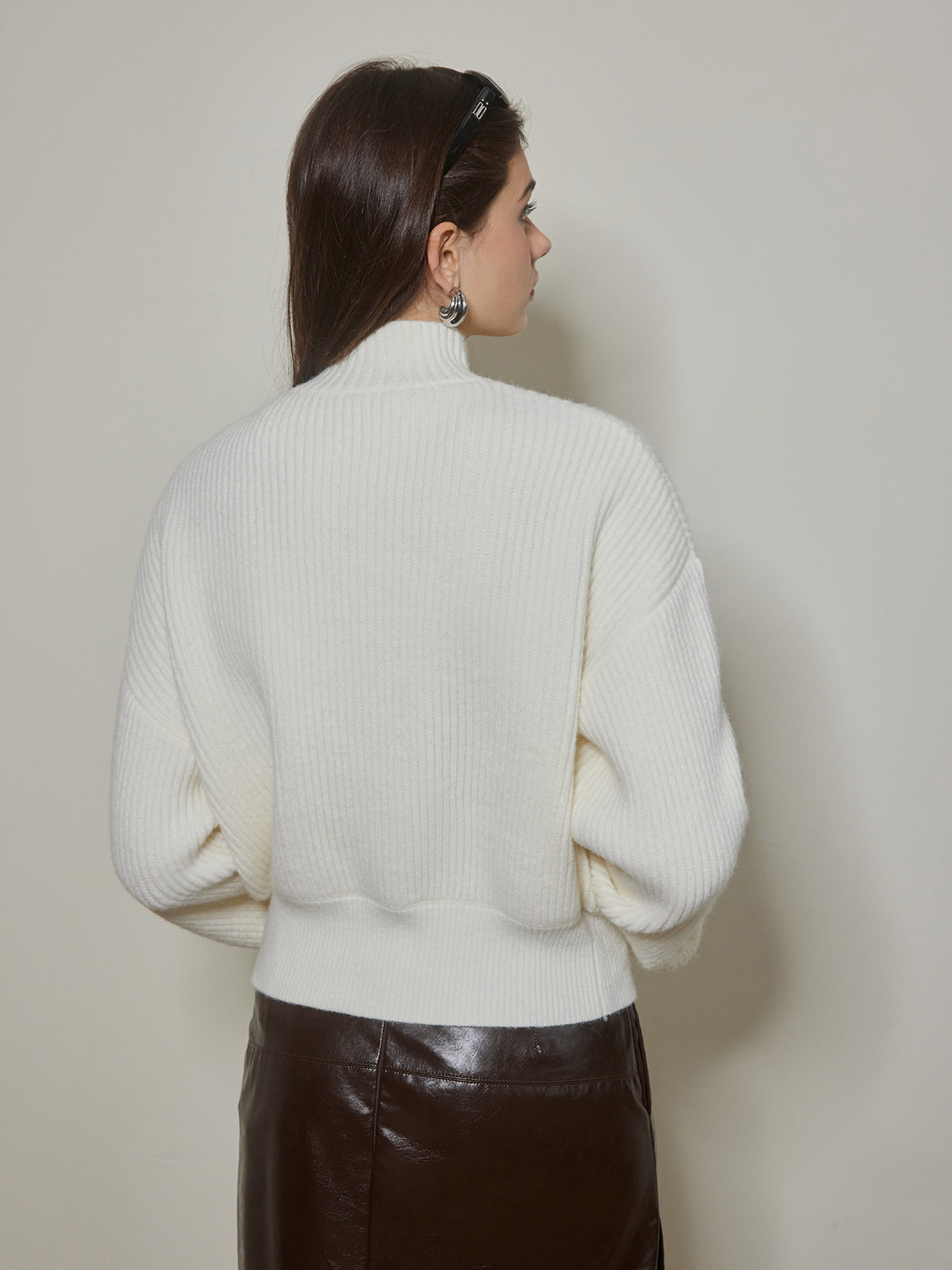 Keyhole Neckline Ribbed Shift Sweater