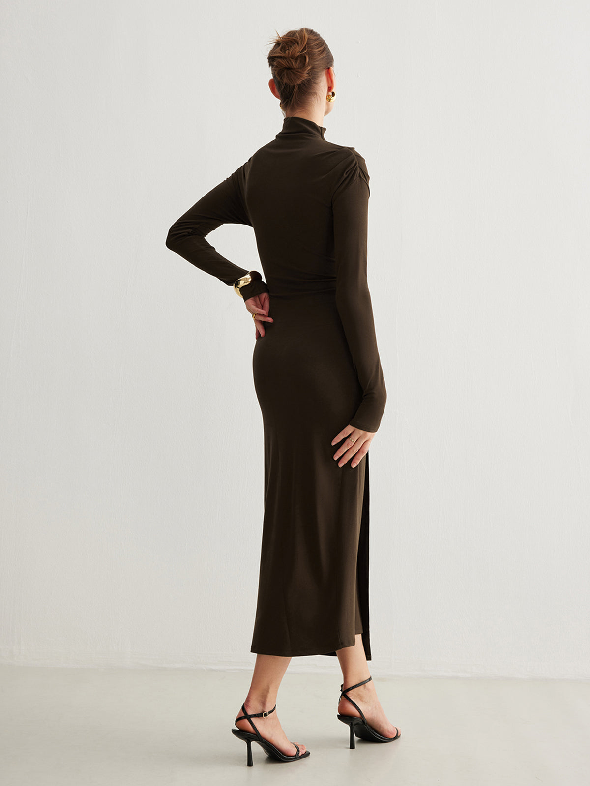 Irregular Metal-Ring Slit Pleated Dress